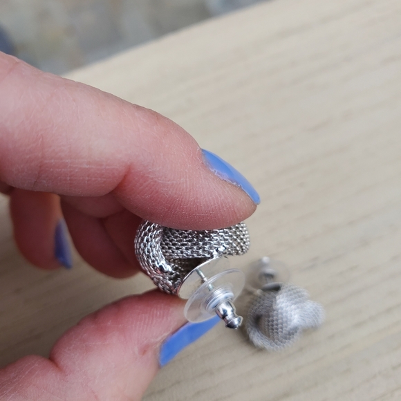 Silver tone Mesh Knot Stud Earrings - Picture 7 of 7